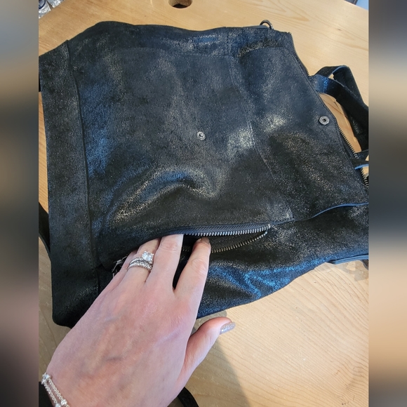 👜Latico convertible  crossbody bag - Picture 6 of 8